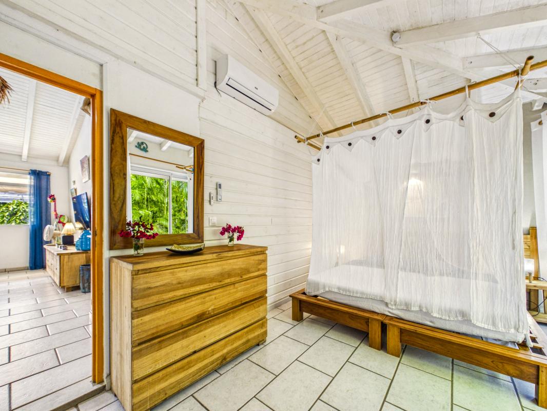 28.location villa avec piscine proche plage St François Guadeloupe